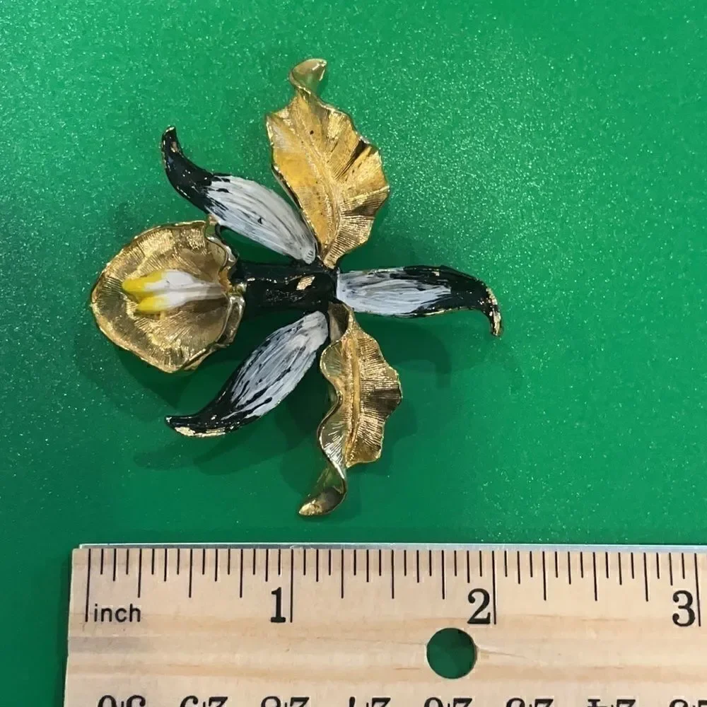 Vintage Signed Gerry’s Orchid Enamel Brooch/Pin